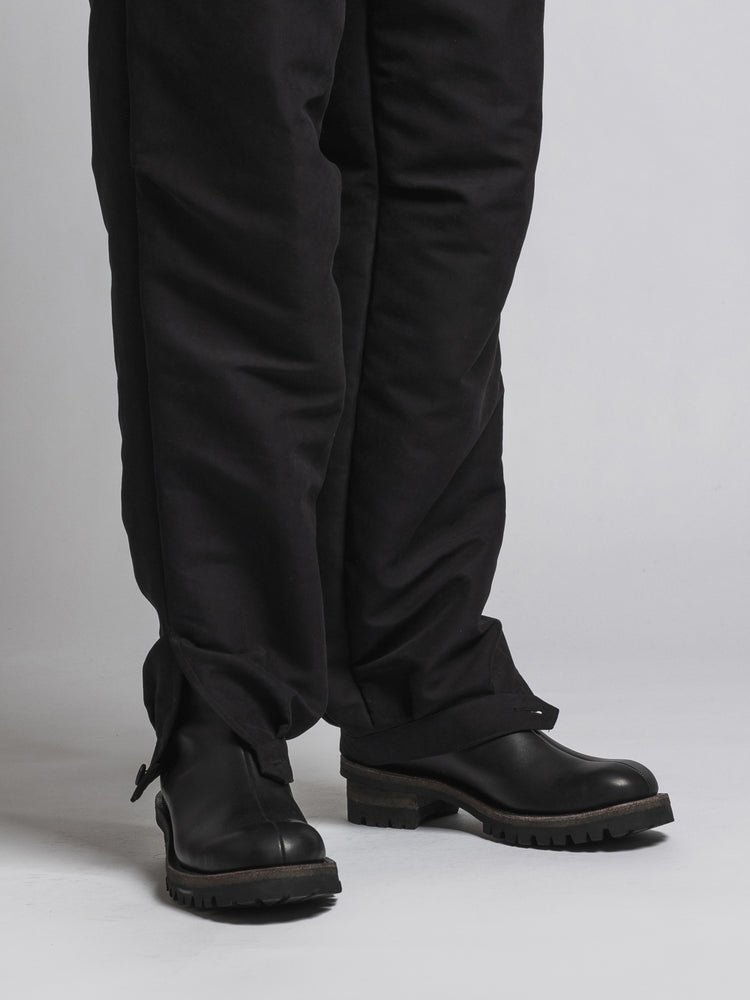 
                  
                    WATER-REPELLENT CUFF PANTS
                  
                