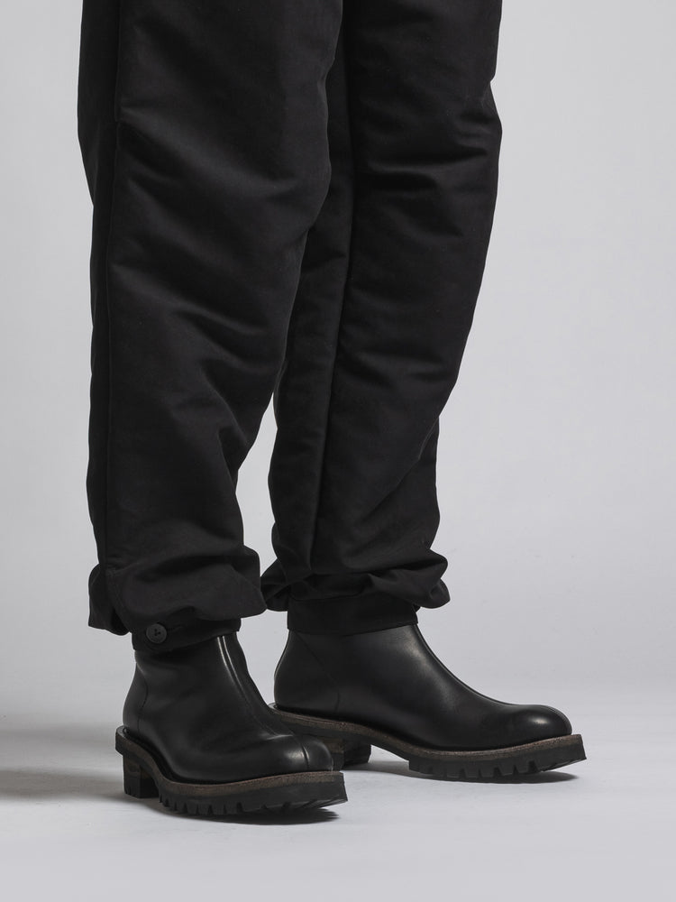 
                  
                    WATER-REPELLENT CUFF PANTS
                  
                