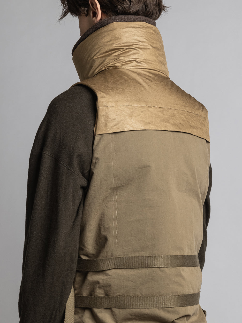 
                  
                    WATER-REPELLENT DOWN VEST
                  
                