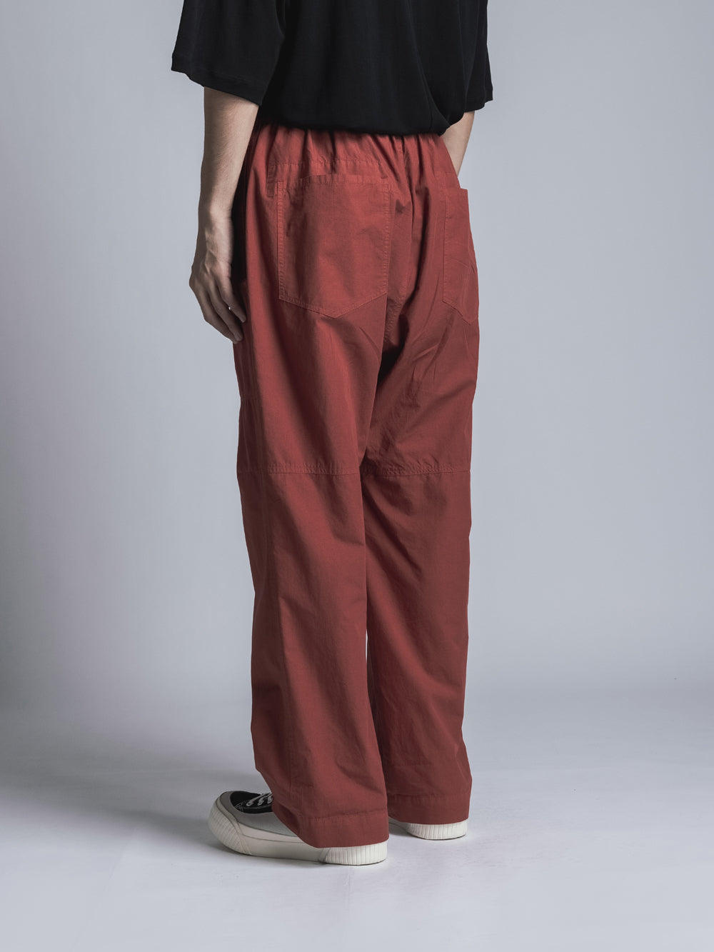 
                  
                    GARMENT DYE WIDE TROUSERS
                  
                