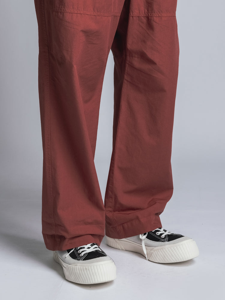 
                  
                    GARMENT DYE WIDE TROUSERS
                  
                