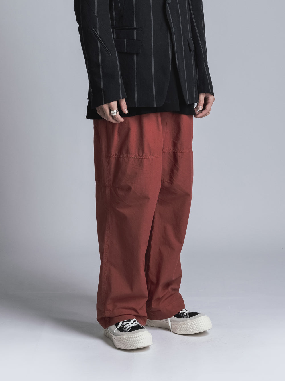 
                  
                    GARMENT DYE WIDE TROUSERS
                  
                