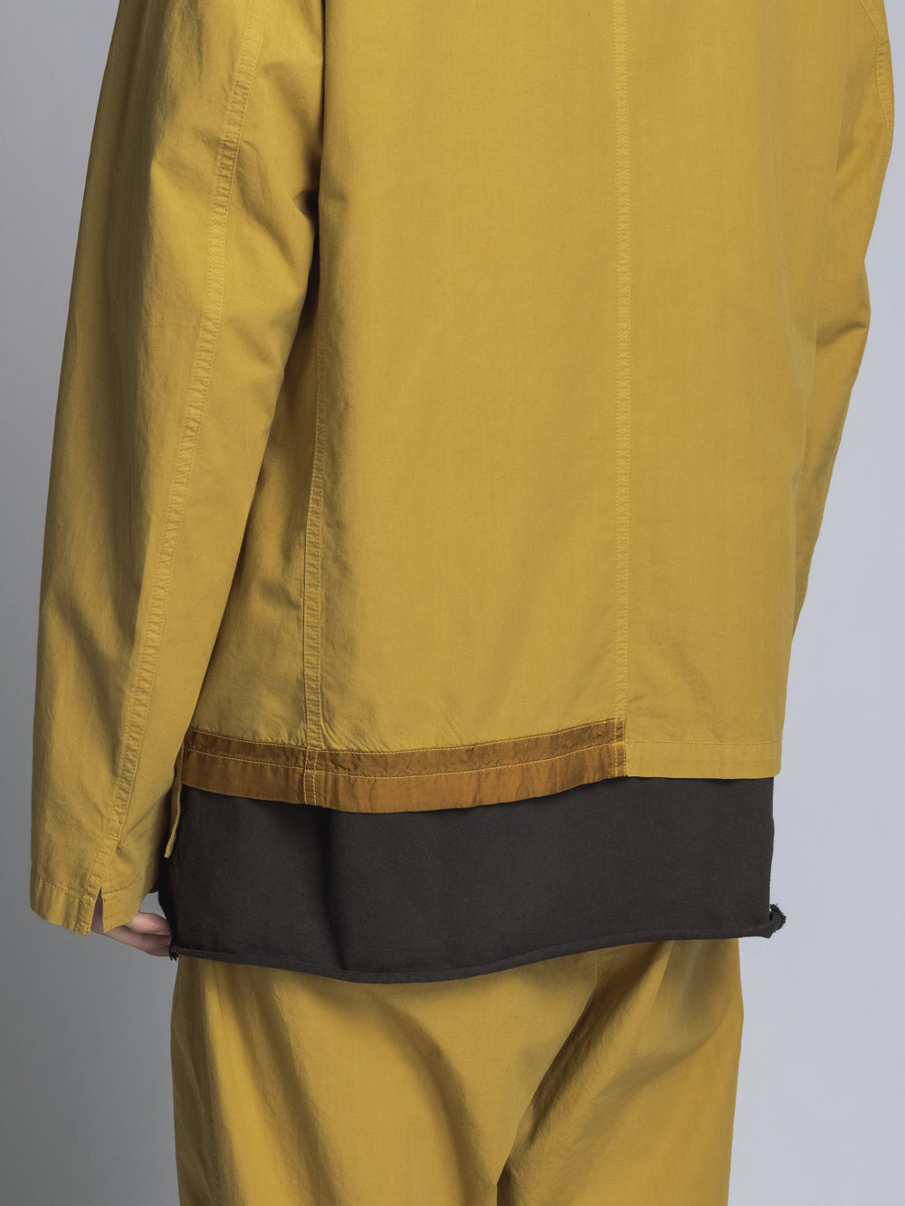 
                  
                    GARMENT DYE  BLAZER
                  
                