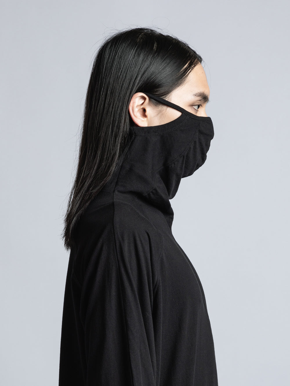 
                  
                    MASK TURTLENECK L/S T-SHIRTS
                  
                