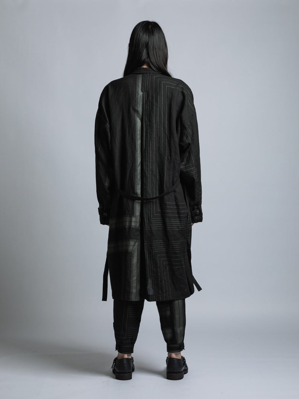 
                  
                    PRINTED LINEN COAT
                  
                