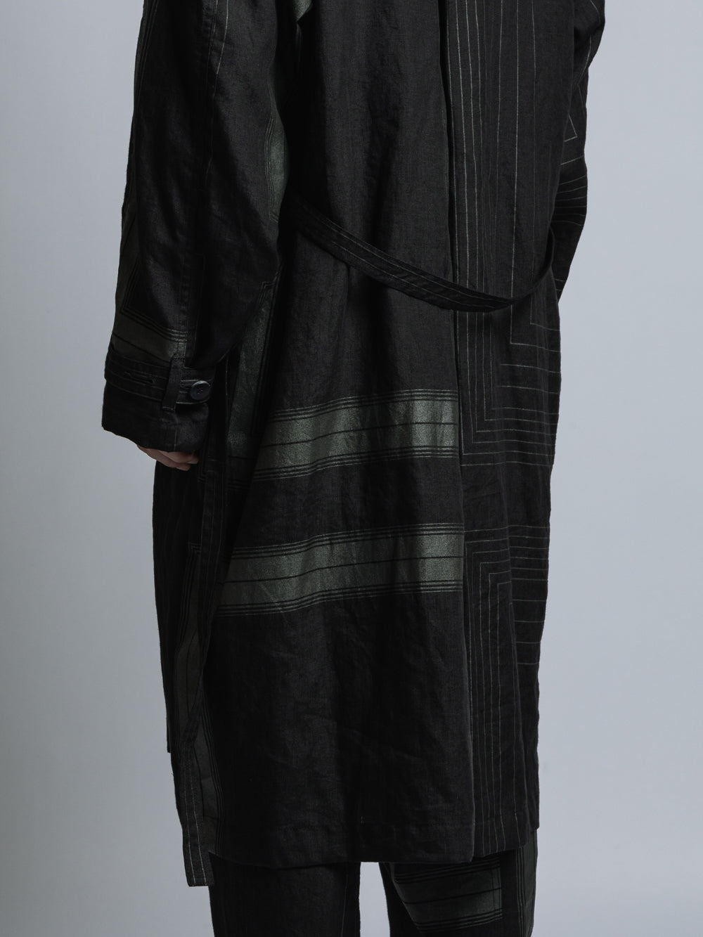 
                  
                    PRINTED LINEN COAT
                  
                