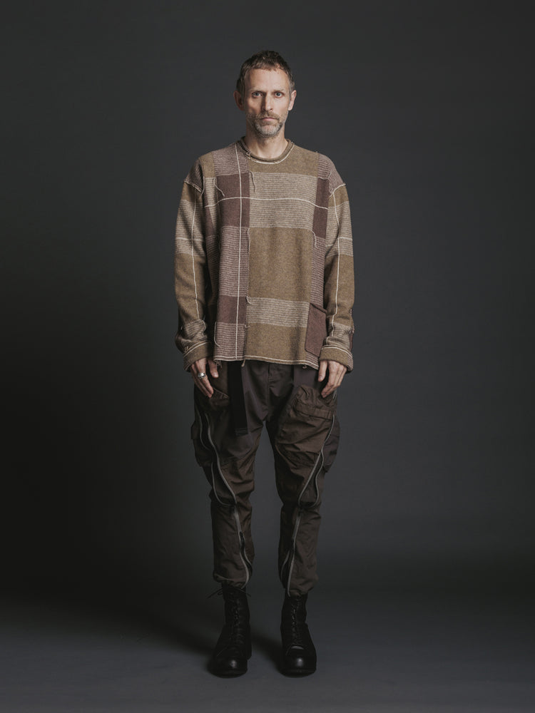 
                  
                    COMBINATION CHECK KNIT
                  
                