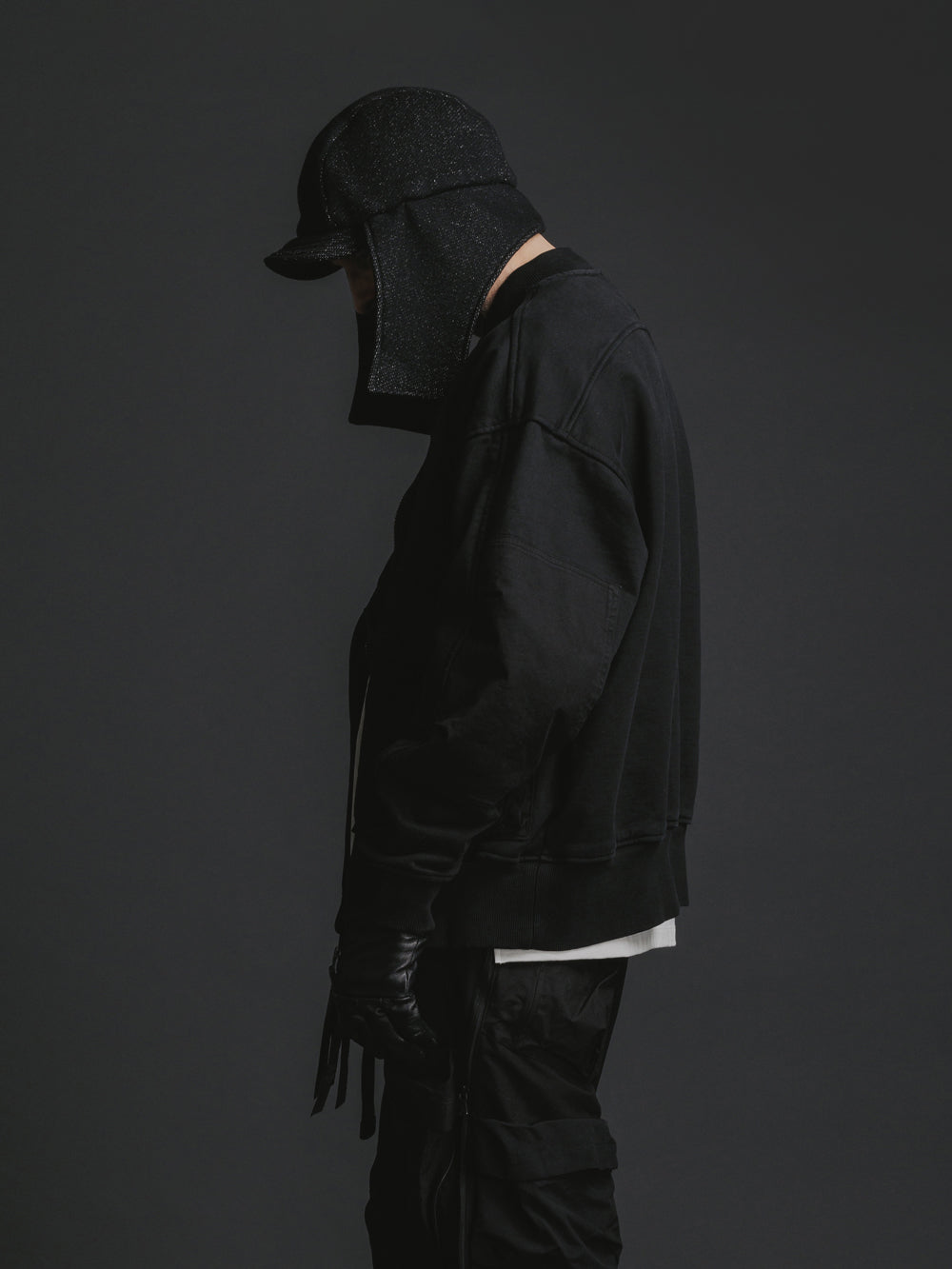 
                  
                    OVER DYE SWEAT ZIP BLOUSON
                  
                