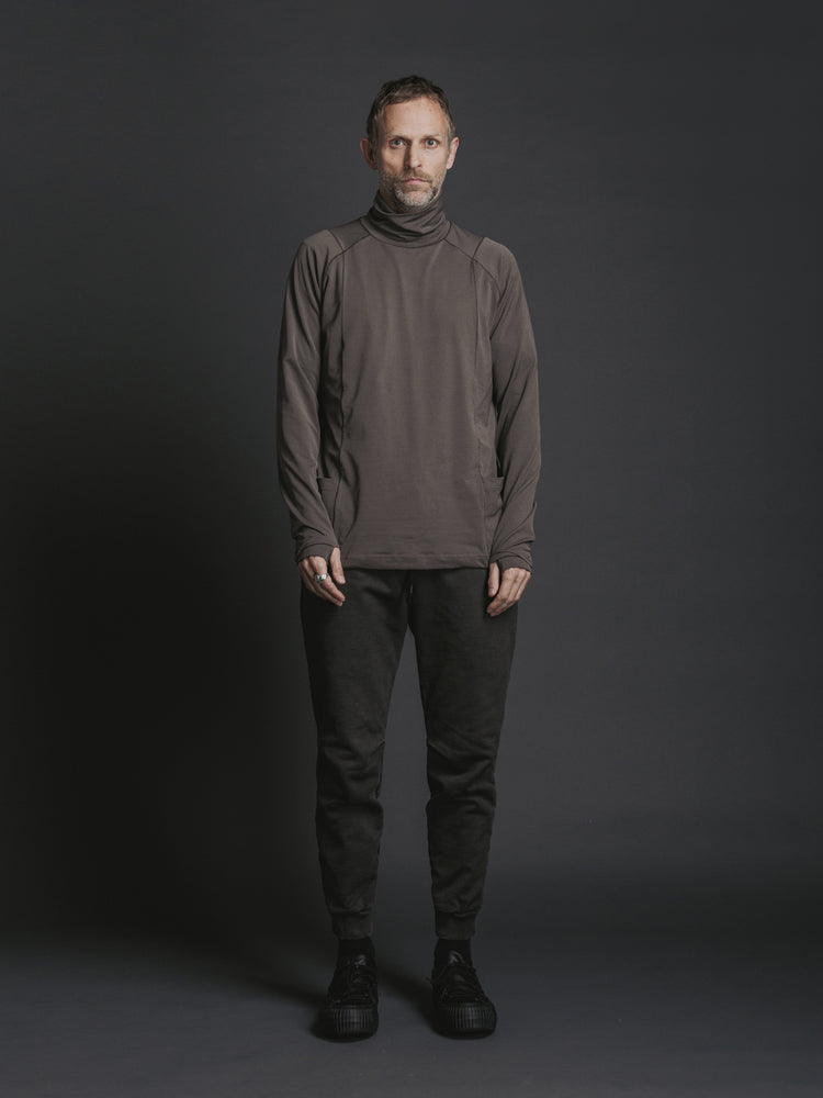 
                  
                    SWEAT JOGGER PANTS
                  
                