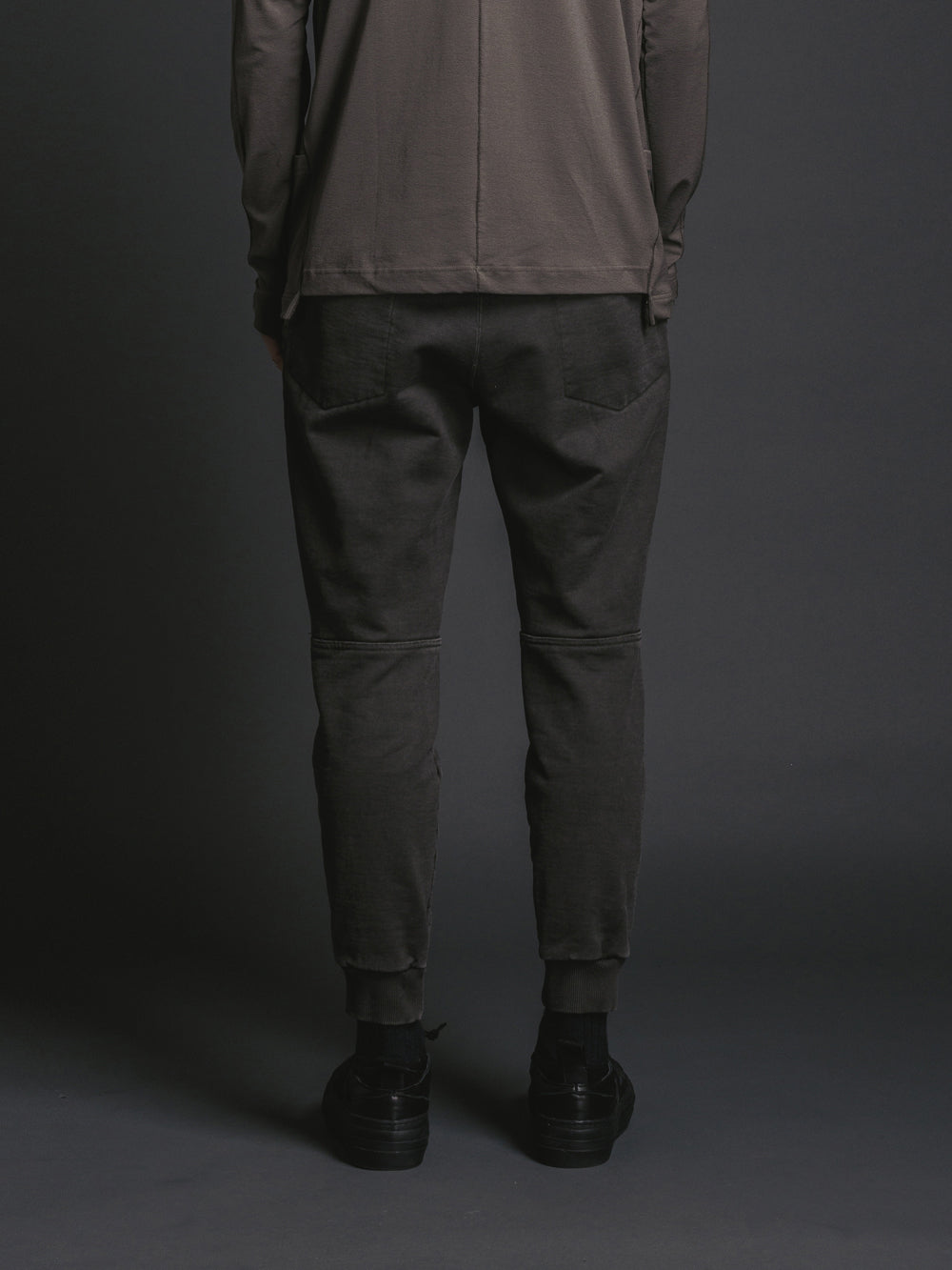 
                  
                    SWEAT JOGGER PANTS
                  
                