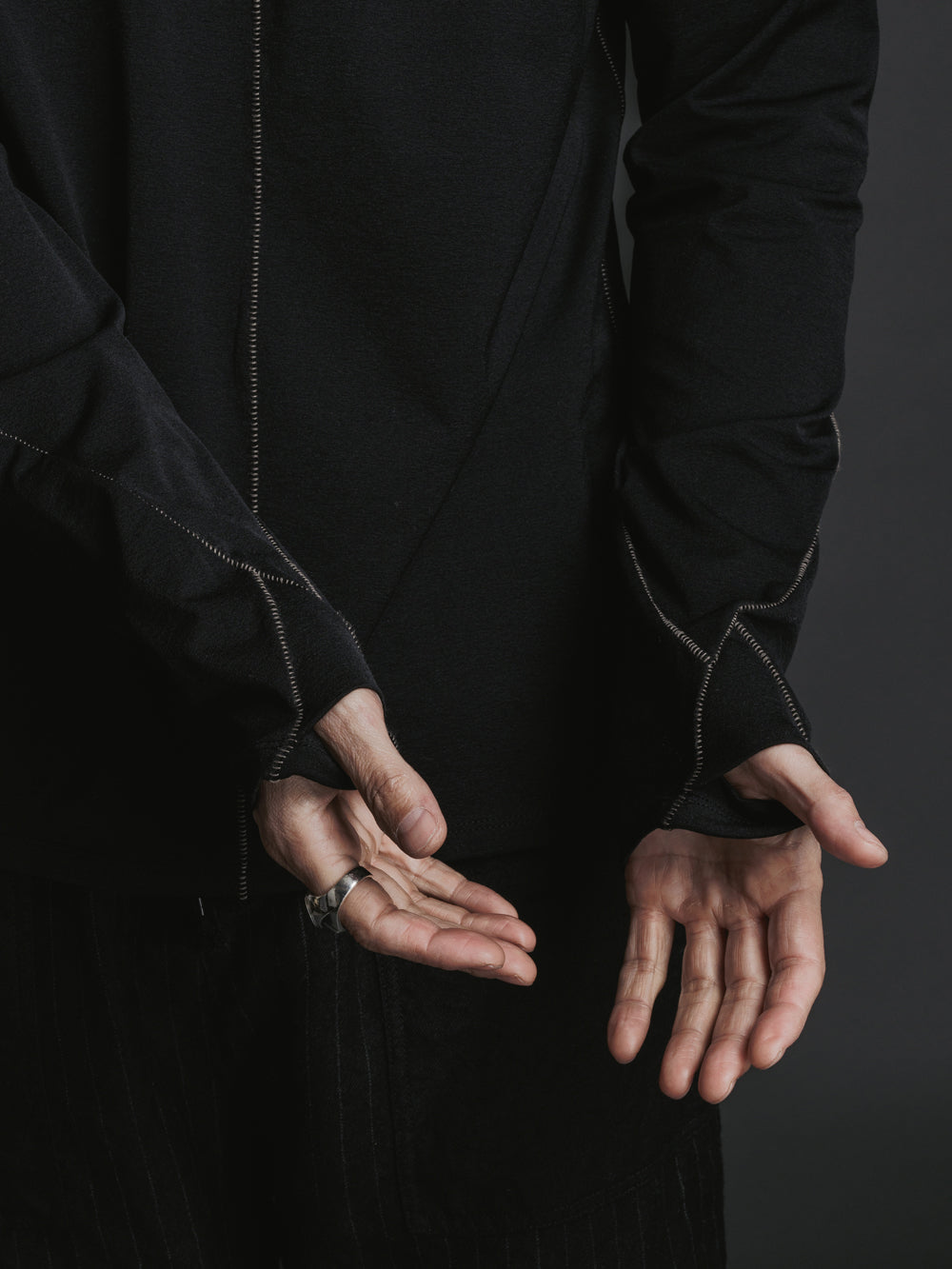 
                  
                    STRETCH NYLON LONG SLEEVE T-SH
                  
                